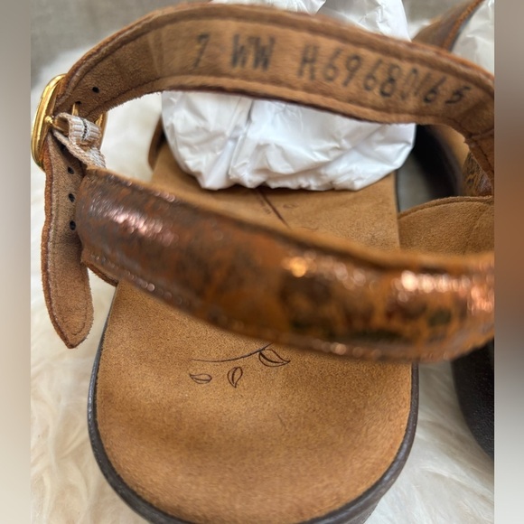 SAS DUO BRONZE METALLIC LEATHER CUSHIONED CASUAL WIDE WIDTH BUCKLE SANDAL SZ 7WW - Picture 8 of 9